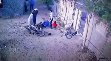 تحرك أمني بالشرقية.. تفاصيل واقعة اعتداء 3 شباب على أسرة داخل سيارتهم